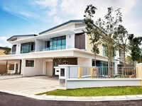 For Sale - 22ft Corner 2 Storey Ainsdale | 42x80 4R4B Gated Guarded