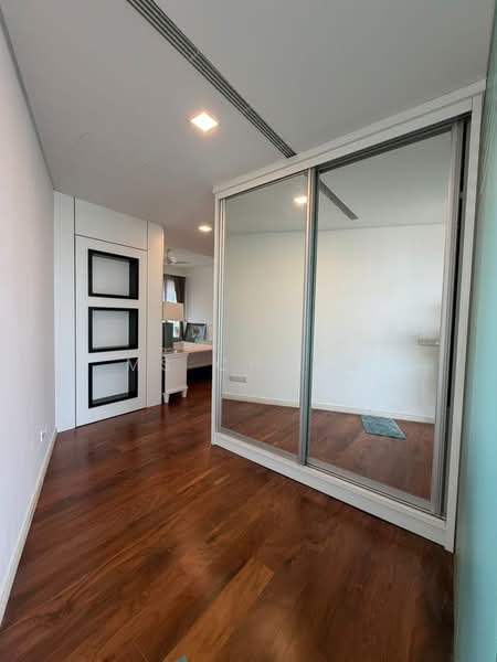 Shorefront Residences untuk Untuk Dijual - RM 2,200,000, Mac 2026 - Bedroom - PropertyGuru.com.my