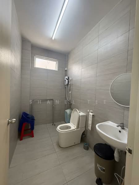 Rumah Kluster untuk Disewa di Taman Kluang Perdana (Kluang) - Shanel Tee - Bathroom - PropertyGuru.com.my