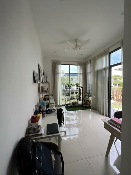 Rumah Berkembar untuk Dijual di Eco Sanctuary (Telok Panglima Garang) - Chris Lee - Study - PropertyGuru.com.my