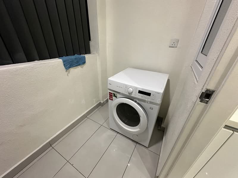 Service Residence for Rent at Met 1 Residences - Matt Yong - Yard - PropertyGuru.com.my