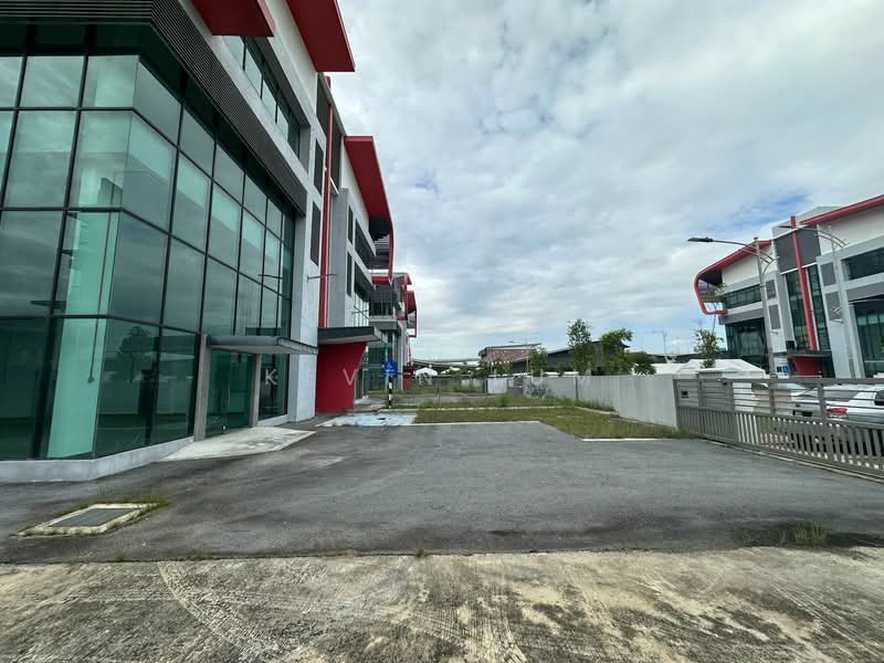 Semi-D Factory for Sale in Taman Sains Selangor (Kota Damansara) - Kevin Lum - Exterior - PropertyGuru.com.my