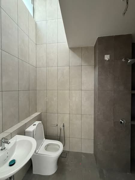 2-storey Terraced House for Sale in Bandar Gamuda Cove (Dengkil) - SY Lee - Bathroom - PropertyGuru.com.my