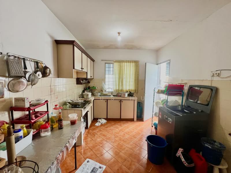 2-storey Terraced House for Sale in Ampang Jaya (Ampang) - Firdaus Husin - Kitchen - PropertyGuru.com.my