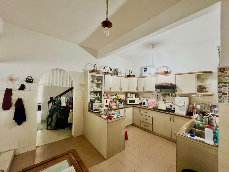 2-storey Terraced House for Sale in Ampang Jaya (Ampang) - Firdaus Husin - Kitchen - PropertyGuru.com.my