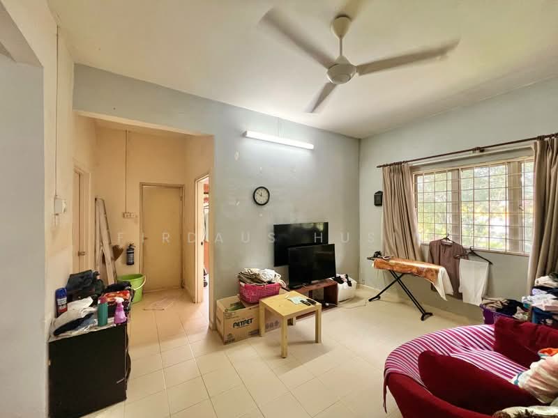 2-storey Terraced House for Sale in Ampang Jaya (Ampang) - Firdaus Husin - Living Room - PropertyGuru.com.my