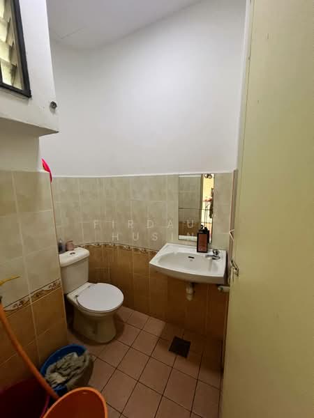 2-storey Terraced House for Sale in Ampang Jaya (Ampang) - Firdaus Husin - Bathroom - PropertyGuru.com.my