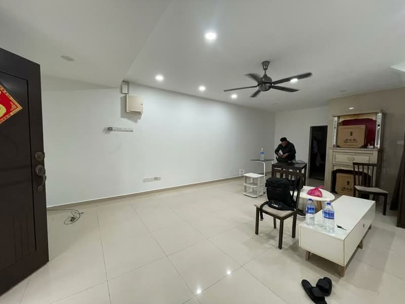 2-storey Terraced House for Sale in Taman Klang Utama (Kapar) - Kok YP - Living Room - PropertyGuru.com.my