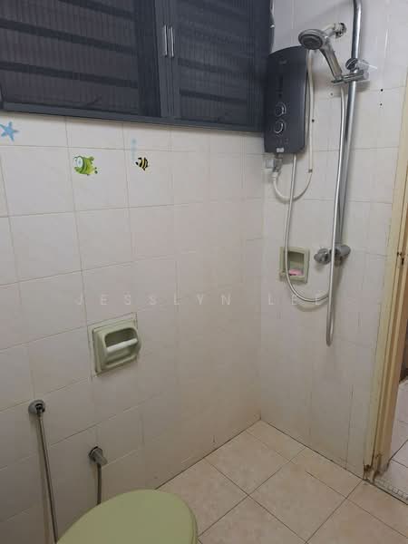 Condominium for Sale at Mutiara Serdang (Turf View) - Jesslyn Lee - Bathroom - PropertyGuru.com.my