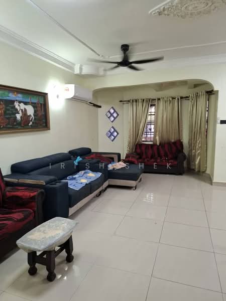 Taman Sri Muda untuk Untuk Dijual - RM 550,000, Mac 2026 - Living Room - PropertyGuru.com.my