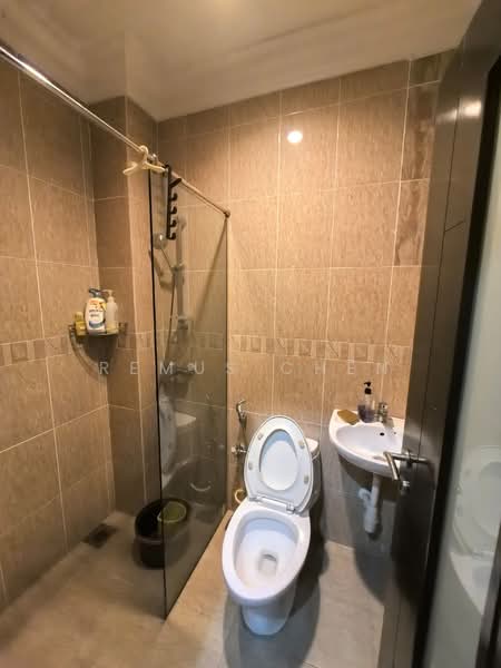 Semi-Detached House for Sale in Jalan Klang Lama (Old Klang Road) (Kuala Lumpur) - Remus Chen - Bathroom - PropertyGuru.com.my