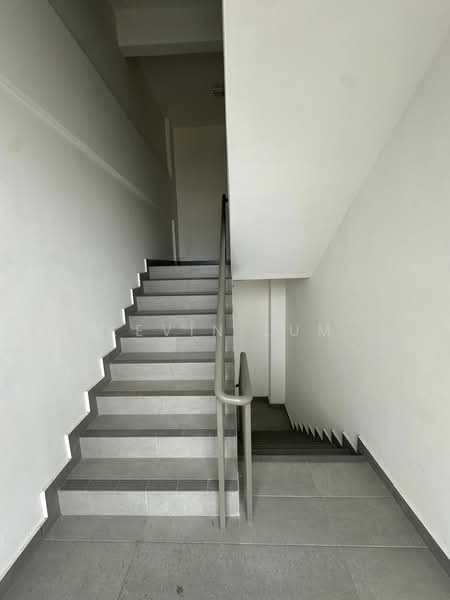 Semi-D Factory for Sale in Taman Sains Selangor (Kota Damansara) - Kevin Lum - Corridor - PropertyGuru.com.my
