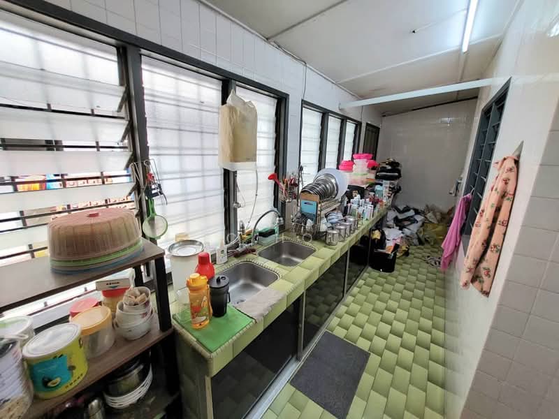 Taman Bukit Teratai untuk Untuk Dijual - RM 630,000, Mac 2026 - Kitchen - PropertyGuru.com.my