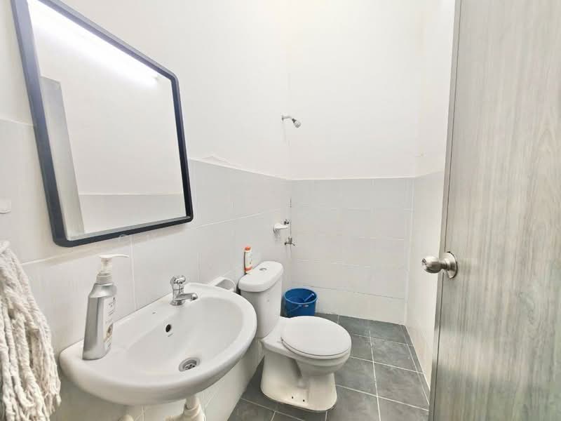 2-storey Terraced House for Sale in Taman Pulai Mutiara (Iskandar Puteri (Nusajaya)) - Chen Shieh Yu - Bathroom - PropertyGuru.com.my