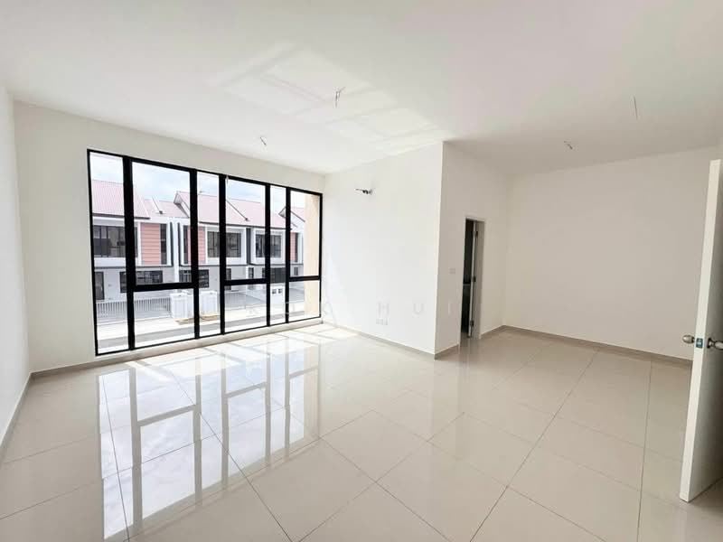 Desa Tebrau Desas Tebraus untuk Untuk Dijual - RM 1,030,000, Mac 2026 - Living Room - PropertyGuru.com.my