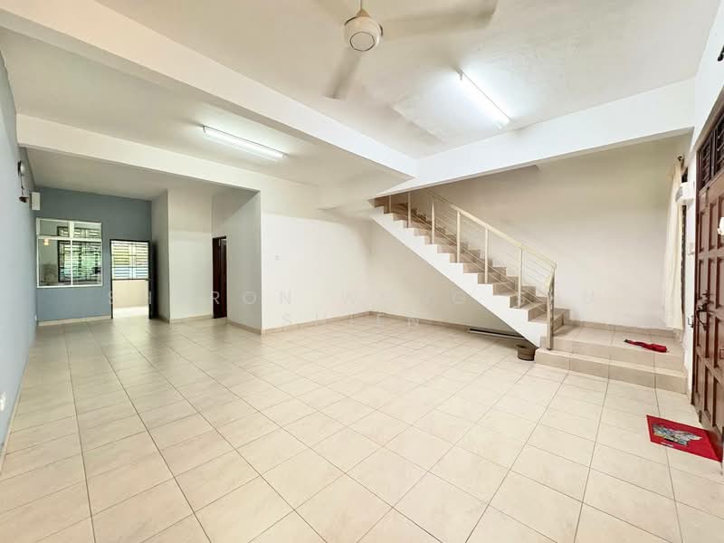 2-storey Terraced House for Sale in Bandar Indahpura (Kulai) - Sharon Wong Shu Shien - Living Room - PropertyGuru.com.my