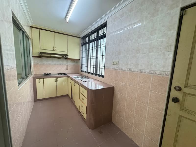 2-storey Terraced House for Sale in Taman Impian Emas (Skudai) - Yip Lin Chua - Kitchen - PropertyGuru.com.my