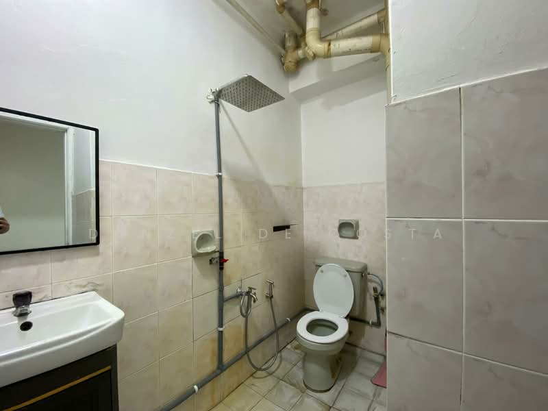 Condominium for Sale at Menara KLH Puchong - Danzel De Costa - Bathroom - PropertyGuru.com.my