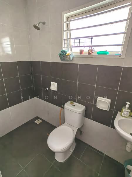 Cluster House for Sale in Bandar Saujana Putra (Tanjong Duabelas) - Eldon Chong - Bathroom - PropertyGuru.com.my
