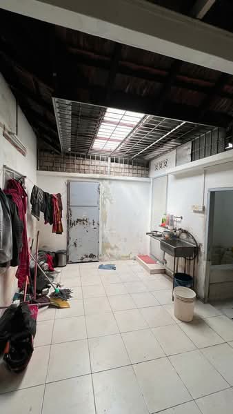 Caunter Hall - Single Storey Semi Detached untuk Untuk Dijual - RM 650,000, Mac 2026 - Kitchen - PropertyGuru.com.my