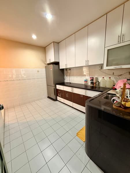 2-storey Terraced House for Sale in Bandar Putra (Kulai) - Elaine Sim - Kitchen - PropertyGuru.com.my