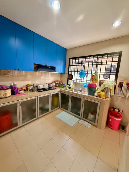 2-storey Terraced House for Sale in Bandar Putra (Kulai) - Elaine Sim - Kitchen - PropertyGuru.com.my