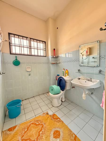 2-storey Terraced House for Sale in Bandar Putra (Kulai) - Elaine Sim - Bathroom - PropertyGuru.com.my