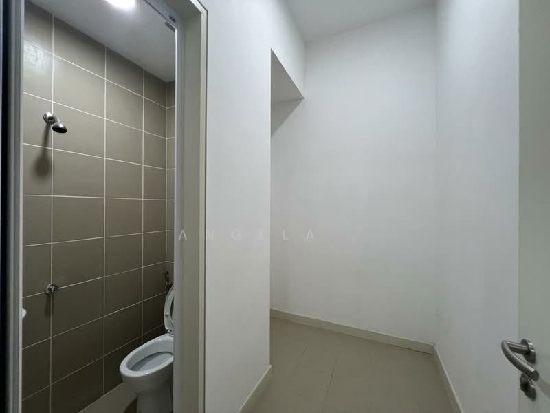 Service Residence for Rent at The Park 2 - Angela . - Bathroom - PropertyGuru.com.my