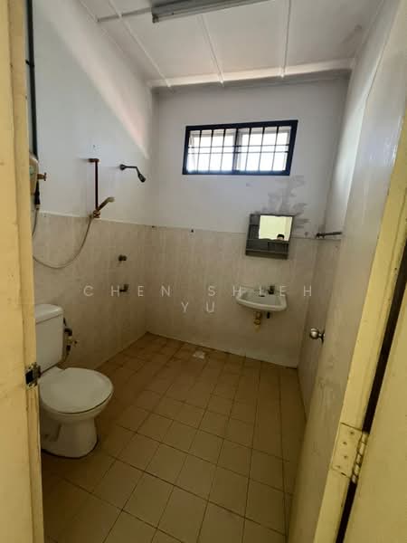 2-storey Terraced House for Sale in Taman Putri Kulai (Kulai) - Chen Shieh Yu - Bathroom - PropertyGuru.com.my