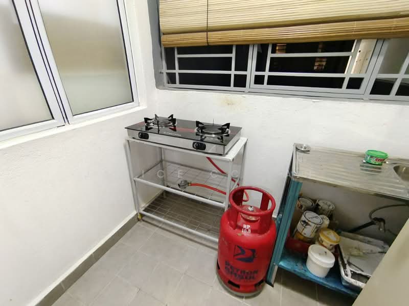 Koi Kinrara untuk Untuk Disewa - RM 1,750 /bulan, Mac 2026 - Kitchen - PropertyGuru.com.my