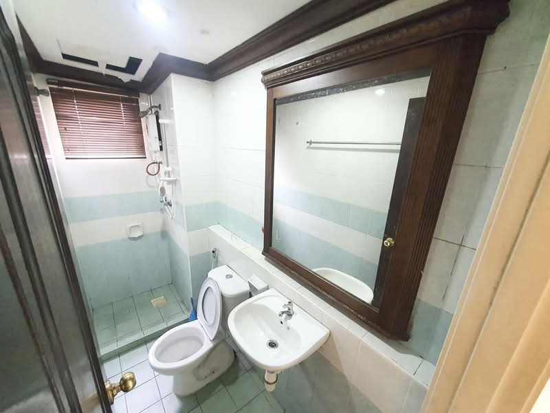 Apartment for Rent at Danga View Apartment - CK Lim - Bathroom - PropertyGuru.com.my