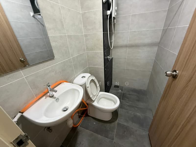 Condominium for Rent at QuayWest Residence - Hoy Meng - Bathroom - PropertyGuru.com.my