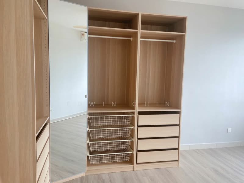 Service Residence for Sale at Woodsbury Suites - Edwin Chin - Bedroom 2 - PropertyGuru.com.my