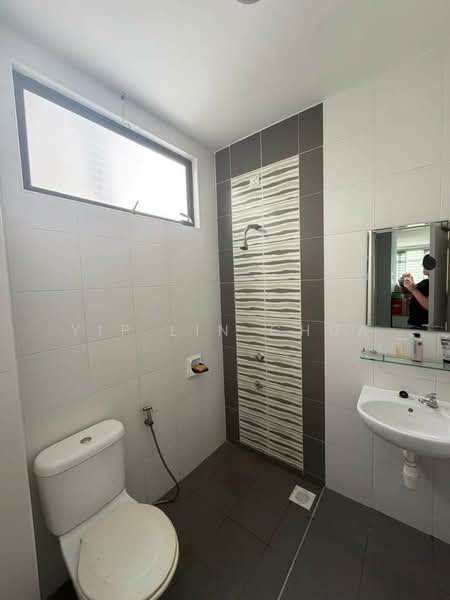Cluster House for Sale in Taman Skudai Indah (Skudai) - Yip Lin Chua - Bathroom - PropertyGuru.com.my