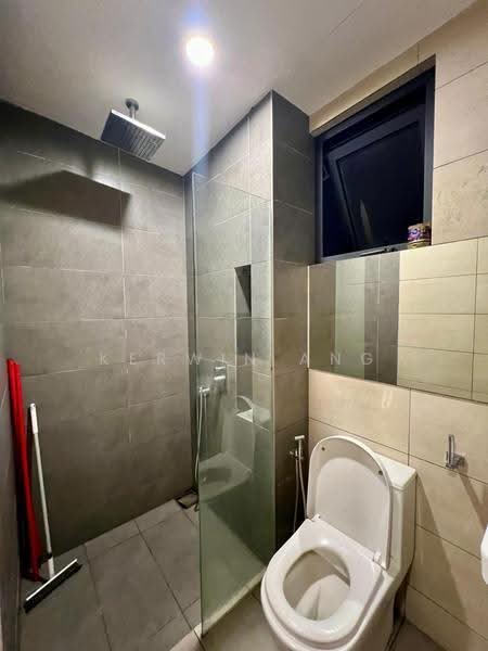 Kediaman Servis untuk Dijual di Sky Meridien - Kerwin Ang - Bathroom - PropertyGuru.com.my