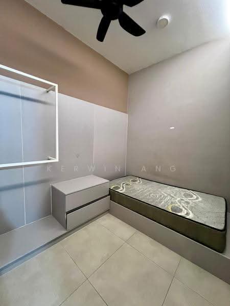 Kediaman Servis untuk Dijual di Sky Meridien - Kerwin Ang - Bedroom - PropertyGuru.com.my