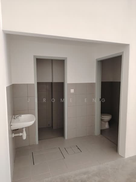 Shop for Rent in Bayan Baru (Penang) - Jerome Eng - Bathroom - PropertyGuru.com.my