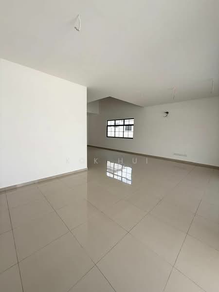 Cluster House for Sale in Eco Botanic (Iskandar Puteri (Nusajaya)) - Kok Hui - Living Room - PropertyGuru.com.my