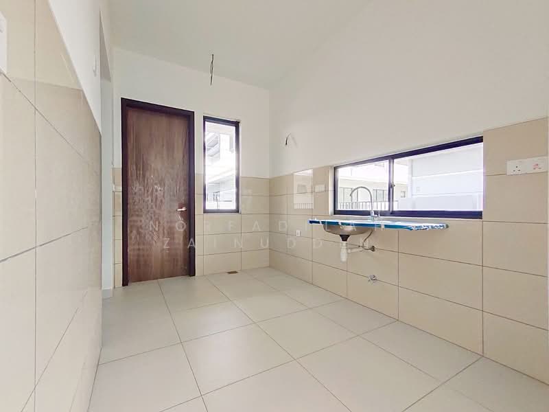 The Eighth, Elmina Green untuk Untuk Dijual - RM 1,700,000, Mac 2026 - Kitchen - PropertyGuru.com.my