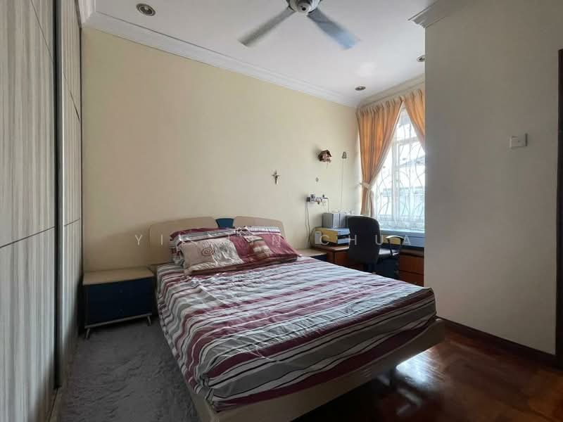 Semi-Detached House for Sale in Taman Impian Emas (Skudai) - Yip Lin Chua - Bedroom - PropertyGuru.com.my