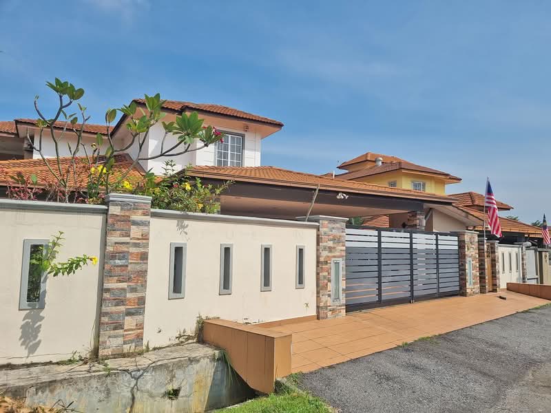 Bungalow for Sale in Bandar Bukit Mahkota (Bangi) - Saiful Nizam - Exterior - PropertyGuru.com.my