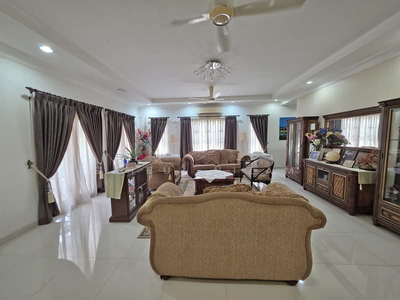 Bungalow for Sale in Bandar Bukit Mahkota (Bangi) - Saiful Nizam - Living Room - PropertyGuru.com.my