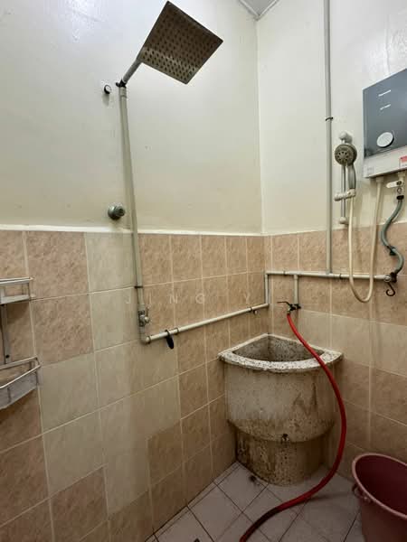 1-storey Terraced House for Rent in Bandar Tasek Mutiara (Simpang Ampat) - Jing Yi - Bathroom - PropertyGuru.com.my