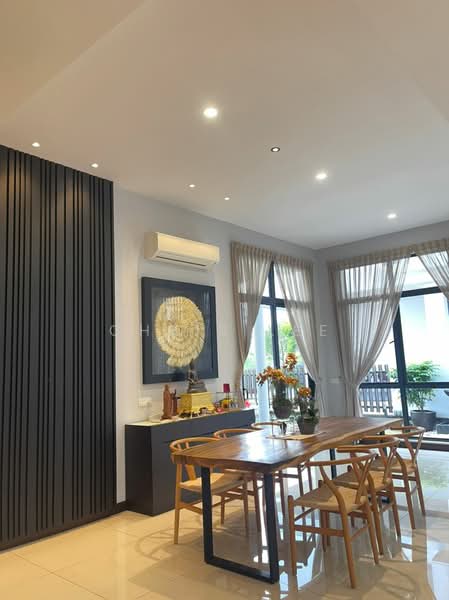 Semi-Detached House for Sale in Telok Panglima Garang (Selangor) - Chris Lee - Dining Room - PropertyGuru.com.my