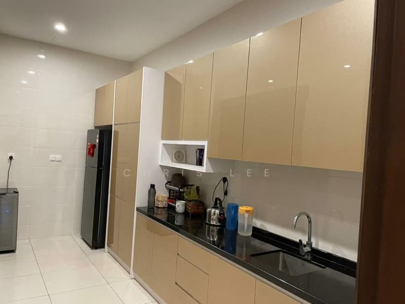Semi-Detached House for Sale in Telok Panglima Garang (Selangor) - Chris Lee - Kitchen - PropertyGuru.com.my