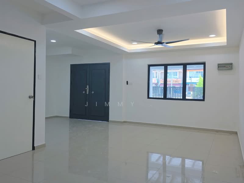 2-storey Terraced House for Sale in Taman Sri Putri (Kulai) - Jimmy . - Living Room - PropertyGuru.com.my