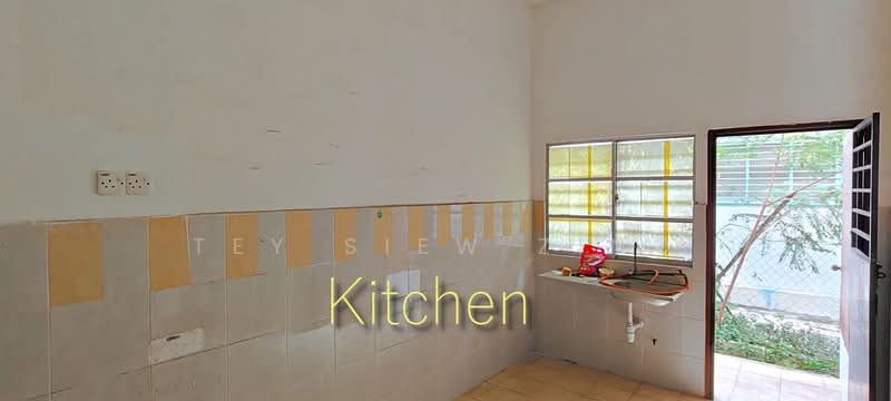 2-storey Terraced House for Sale in Taman Damai Utama (Bandar Kinrara) - Tey Siew Zing - Kitchen - PropertyGuru.com.my