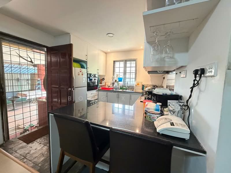 Detached House Jln Airport Kuching untuk Untuk Dijual - RM 990,000, Mac 2026 - Kitchen - PropertyGuru.com.my