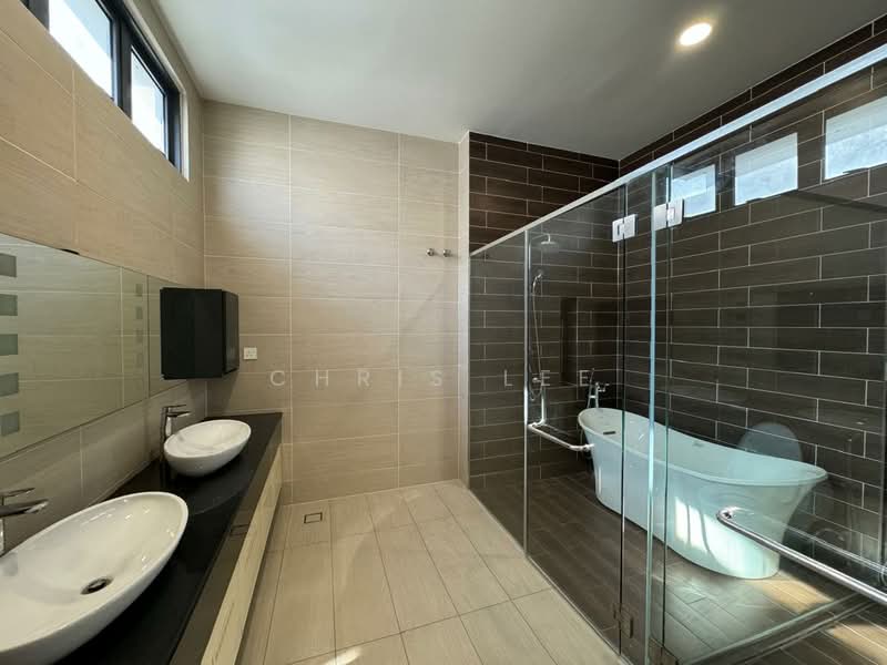 Bungalow for Sale in Telok Panglima Garang (Selangor) - Chris Lee - PropertyGuru.com.my