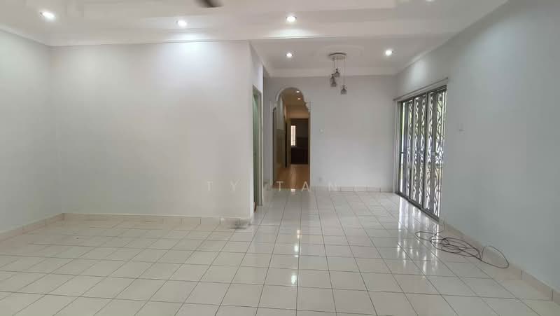 2-storey Terraced House for Rent in Taman Prima Saujana (Kajang) - TY Tan - Living Room - PropertyGuru.com.my